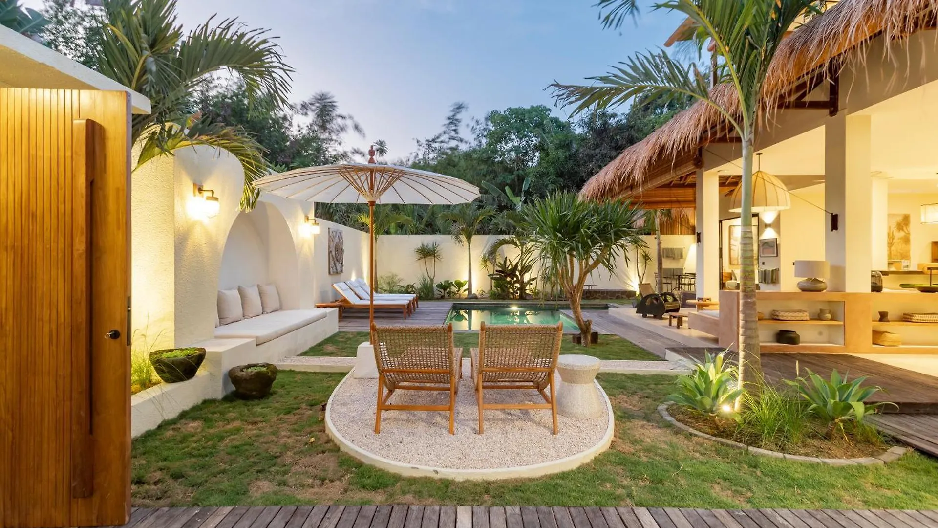 Villa Jodoh - Exciting Chic 4Br Stylish Villa Near Seminyak, Perfect For A Trendy Getaway Kerobokan