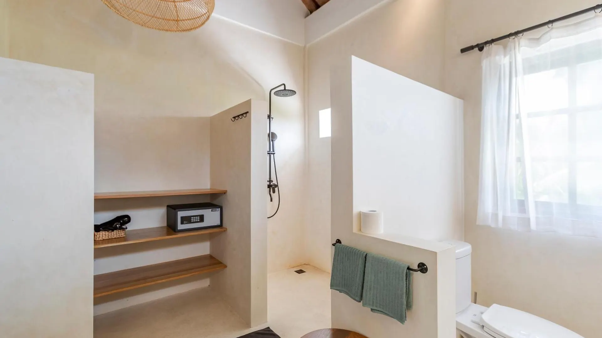 Villa Jodoh - Exciting Chic 4Br Stylish Villa Near Seminyak, Perfect For A Trendy Getaway Kerobokan  Kerobokan (Bali)