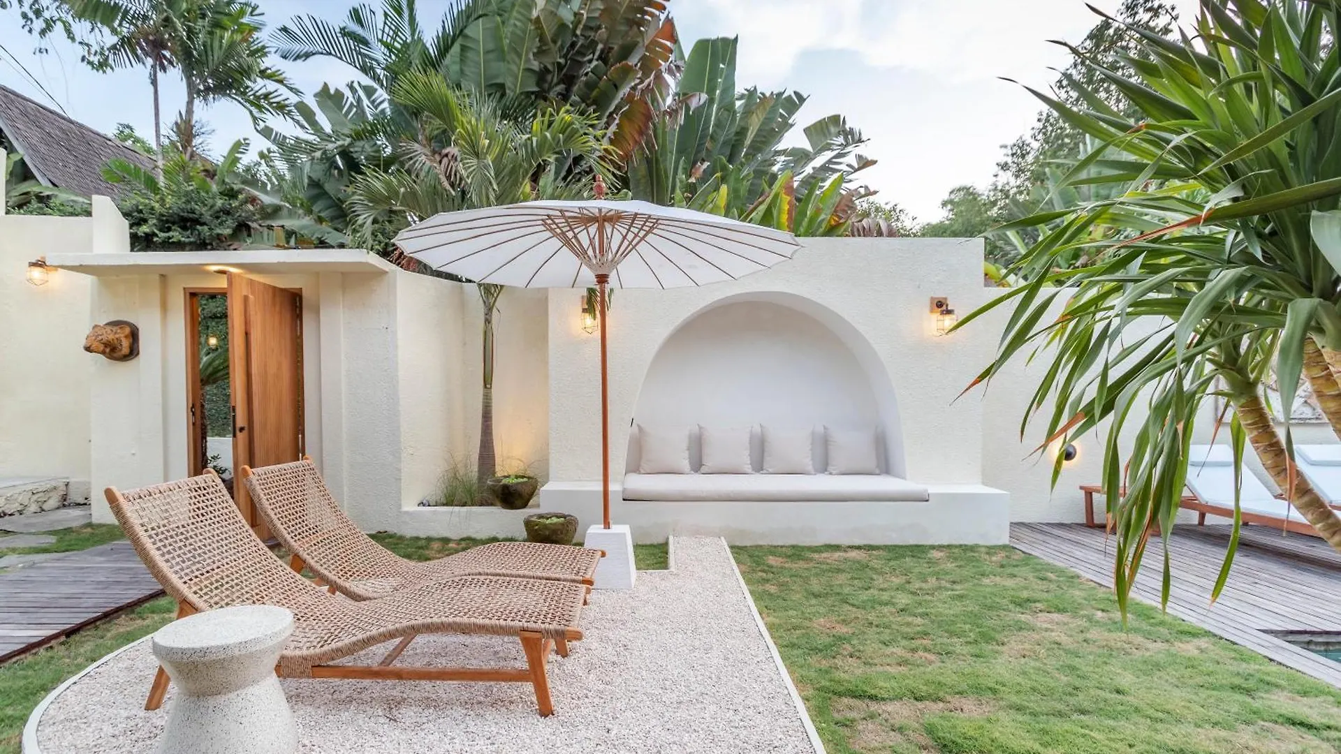 Villa Jodoh - Exciting Chic 4Br Stylish Villa Near Seminyak, Perfect For A Trendy Getaway Kerobokan