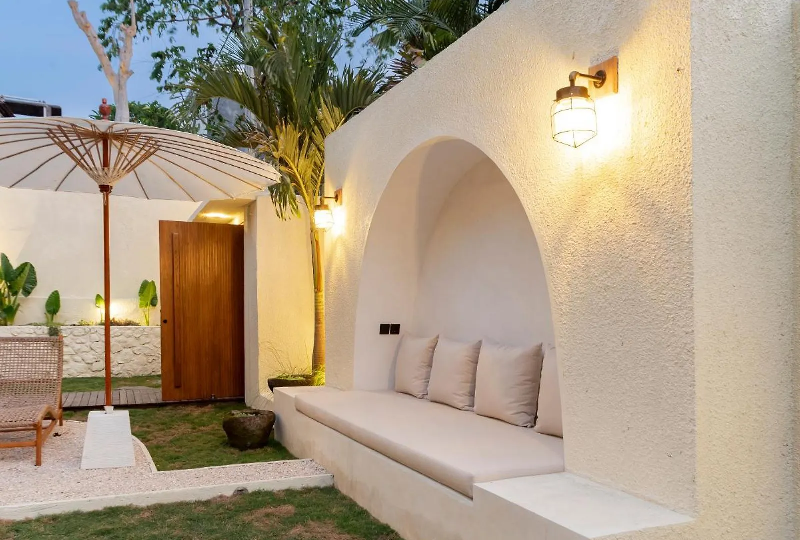 Villa Jodoh - Exciting Chic 4Br Stylish Villa Near Seminyak, Perfect For A Trendy Getaway Kerobokan
