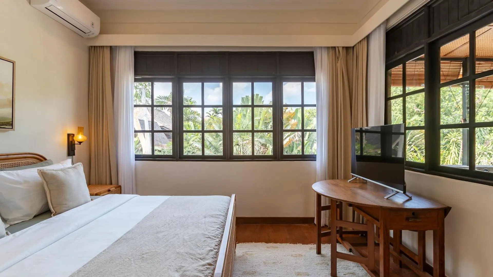 Villa Jodoh - Exciting Chic 4Br Stylish Villa Near Seminyak, Perfect For A Trendy Getaway Kerobokan  0*, Kerobokan (Bali)