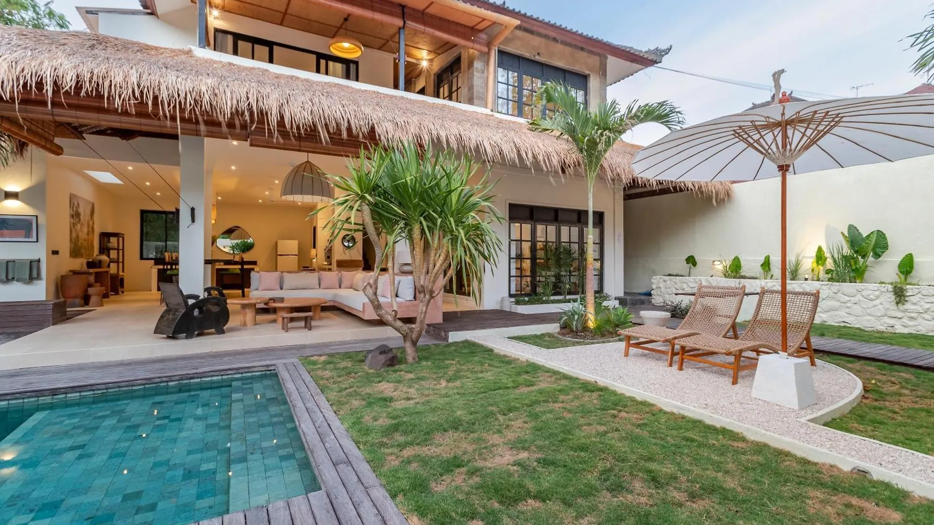 Villa Jodoh - Exciting Chic 4Br Stylish Villa Near Seminyak, Perfect For A Trendy Getaway Kerobokan  0*, Kerobokan (Bali) Indonesia