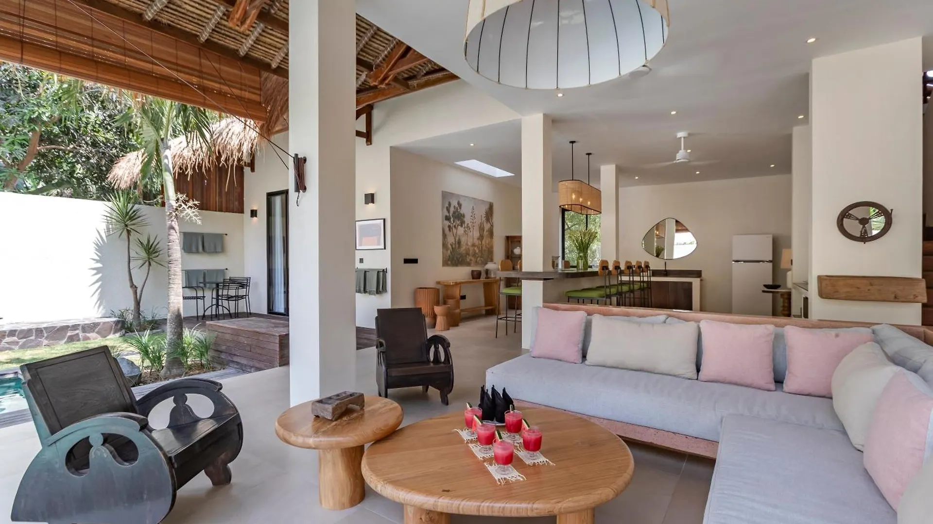Villa Jodoh - Exciting Chic 4Br Stylish Villa Near Seminyak, Perfect For A Trendy Getaway Kerobokan  Kerobokan (Bali)