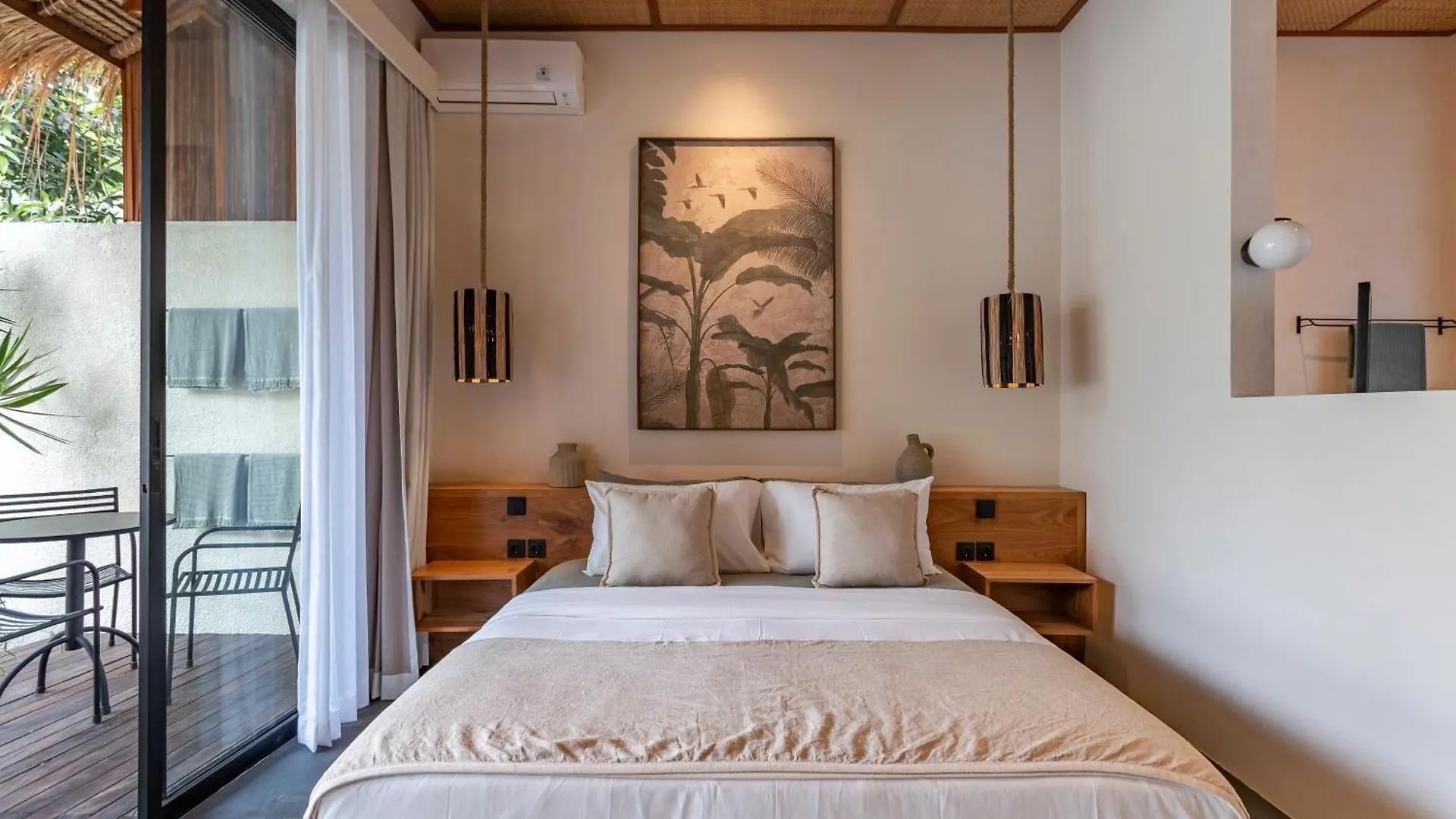 Villa Jodoh - Exciting Chic 4Br Stylish Villa Near Seminyak, Perfect For A Trendy Getaway Kerobokan  Indonesia