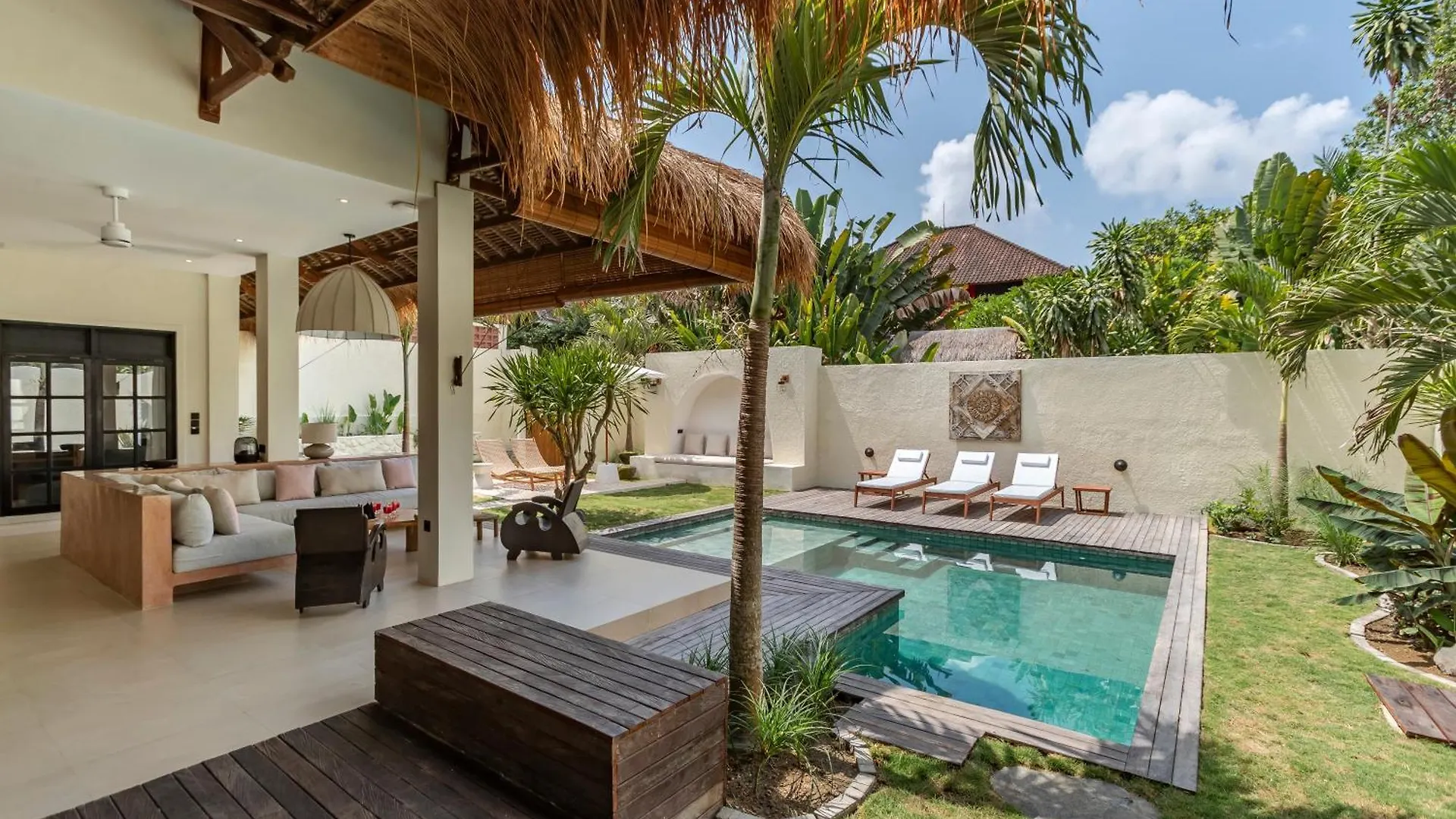Villa Jodoh - Exciting Chic 4Br Stylish Villa Near Seminyak, Perfect For A Trendy Getaway Kerobokan  0*, Kerobokan (Bali)